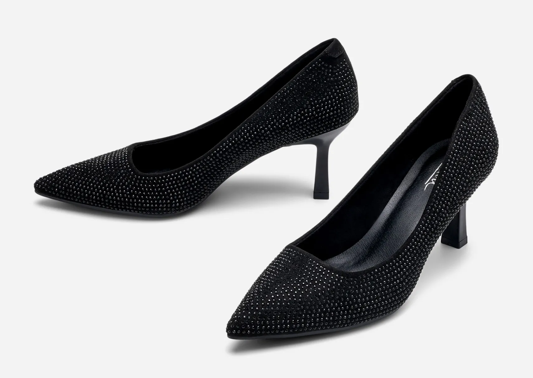 CLOU, Pumps