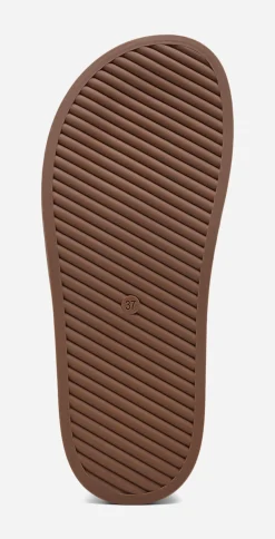 CLOU, Sandaler