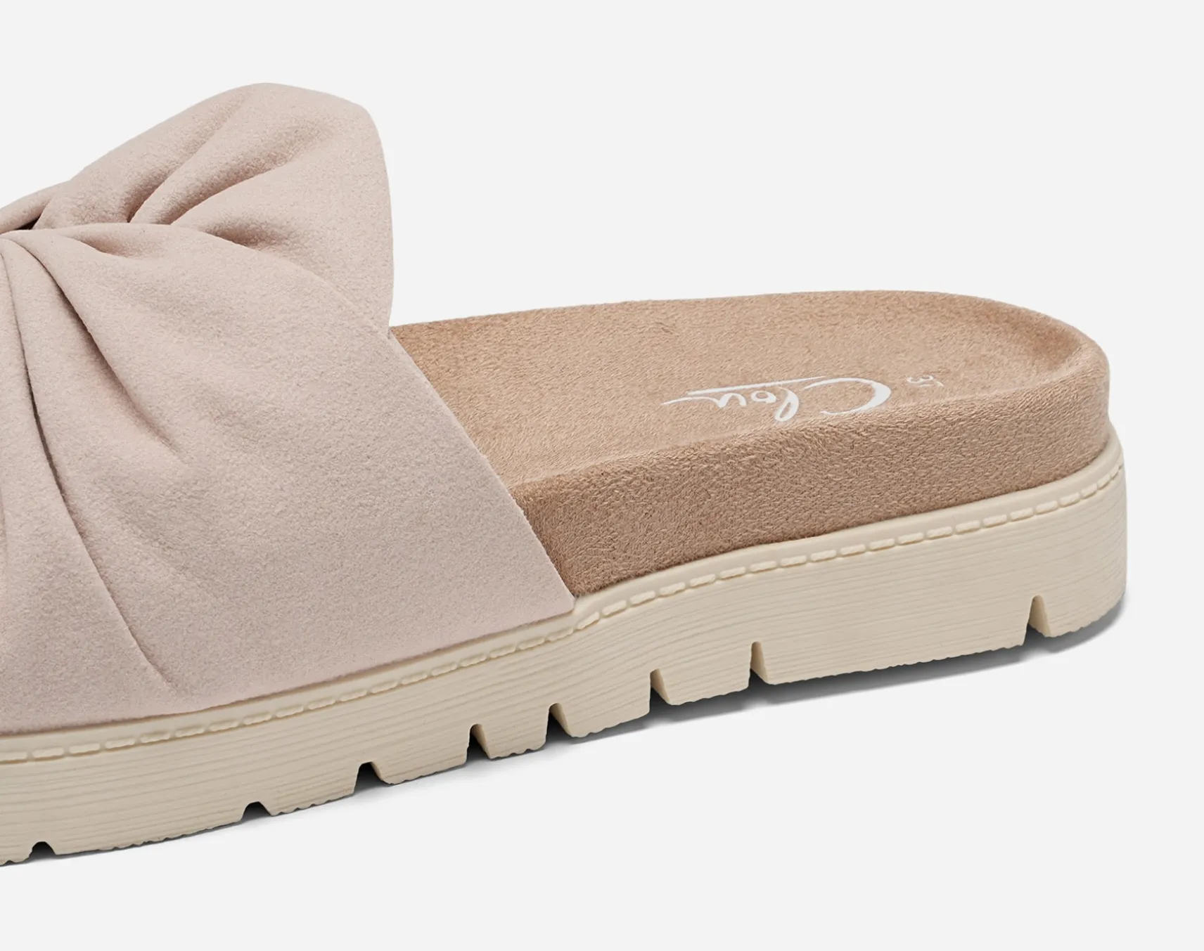 CLOU, Sandaler