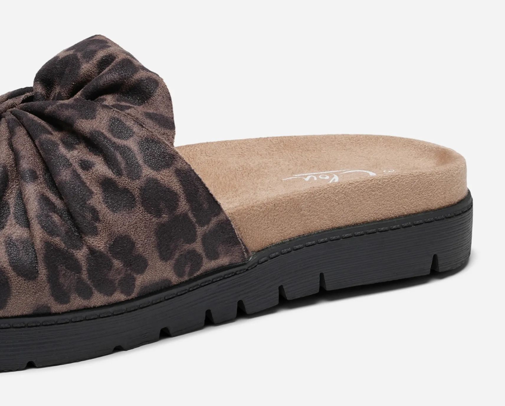 CLOU, Sandaler