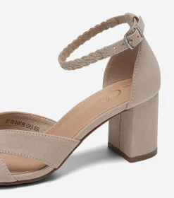 CLOU, Sandaletter
