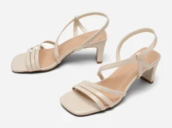 CLOU, Sandaletter med remmar