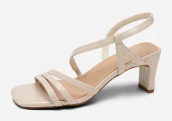 CLOU, Sandaletter med remmar