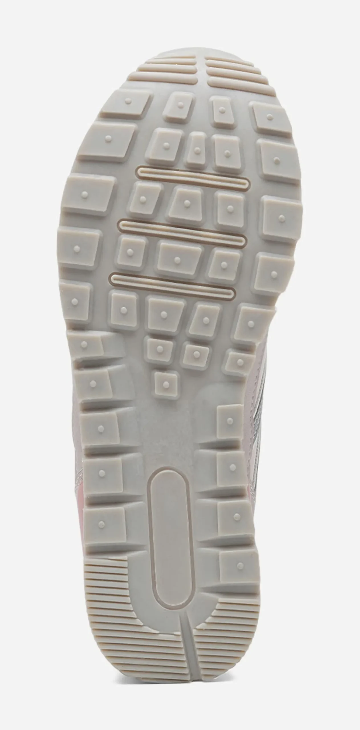 CLOU, Sneakers