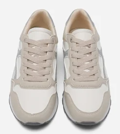CLOU, Sneakers