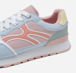 CLOU, Sneakers