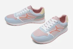 CLOU, Sneakers