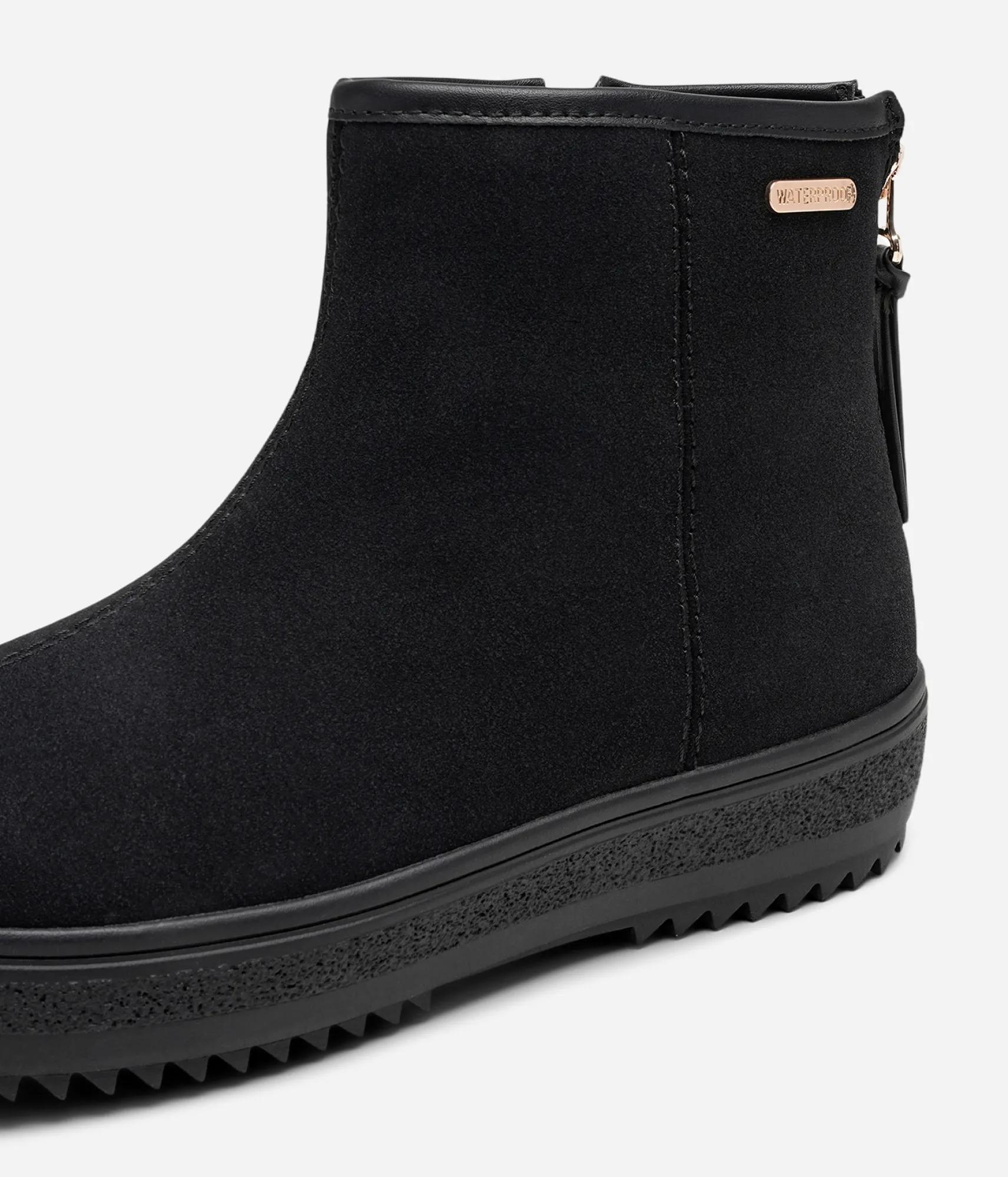 CLOU, Varmfodrade boots med inbyggd brodd
