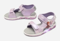 FROZEN, Blinkande sandaler