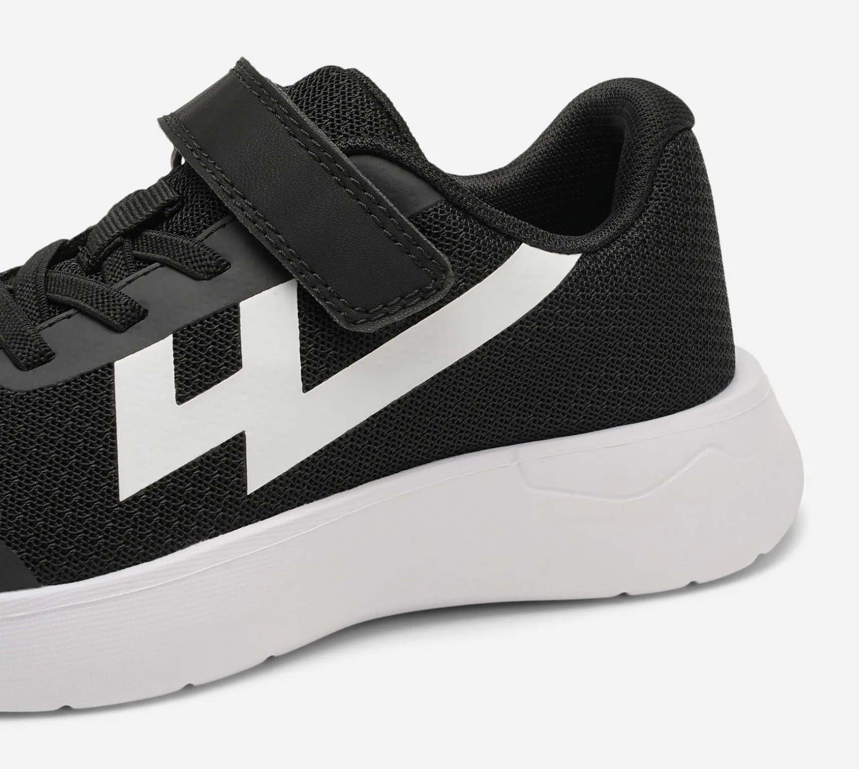 LEJON, Sneakers