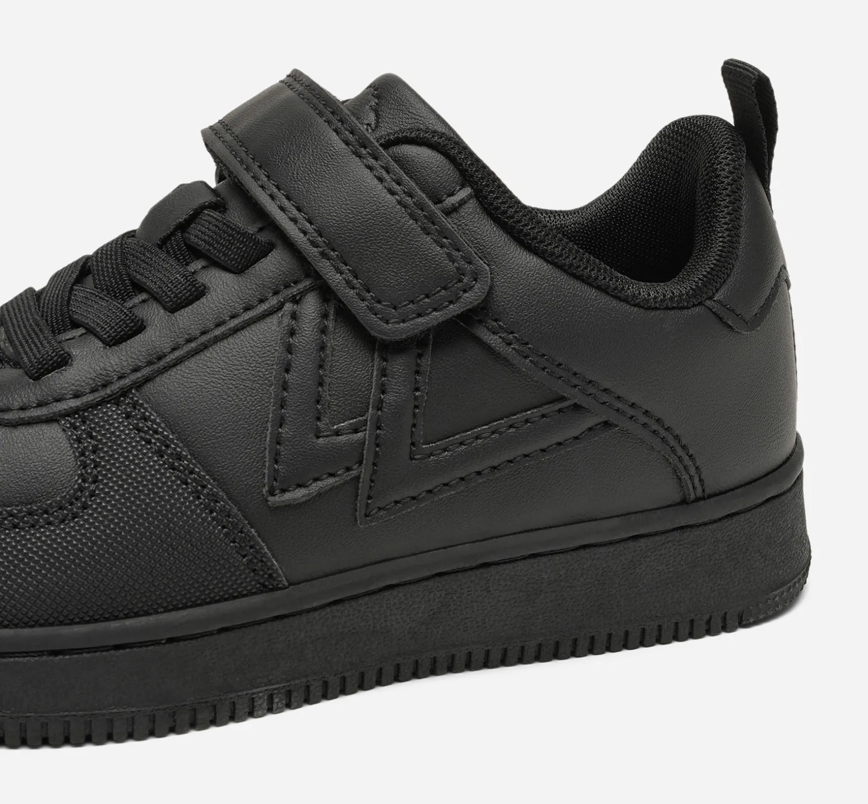 LEJON, Sneakers