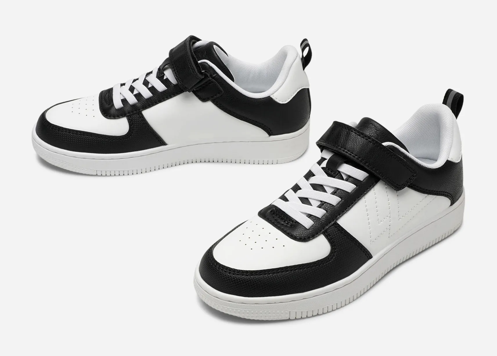 LEJON, Sneakers