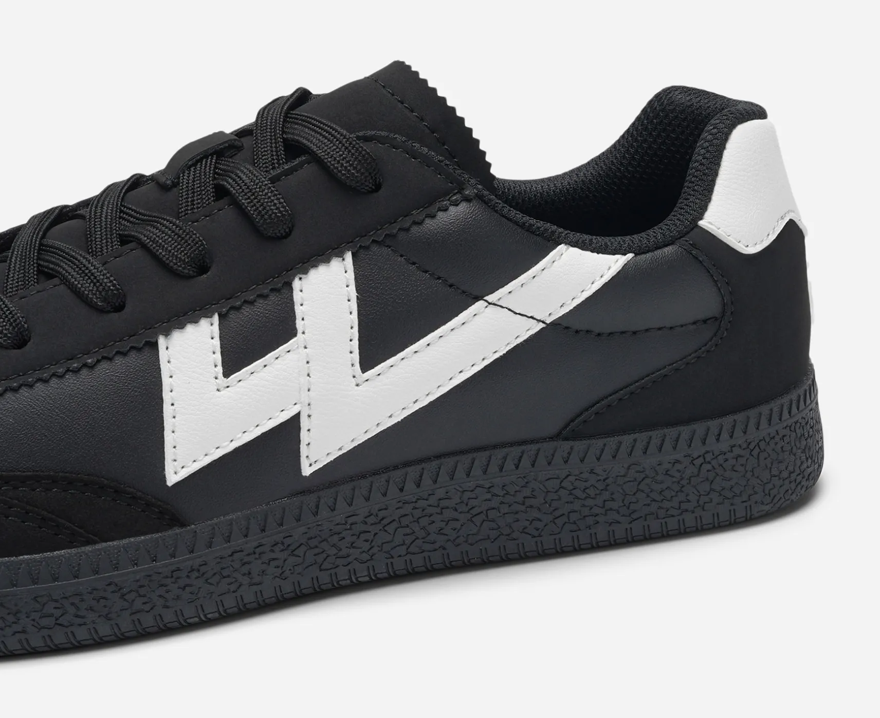 LEJON, Sneakers