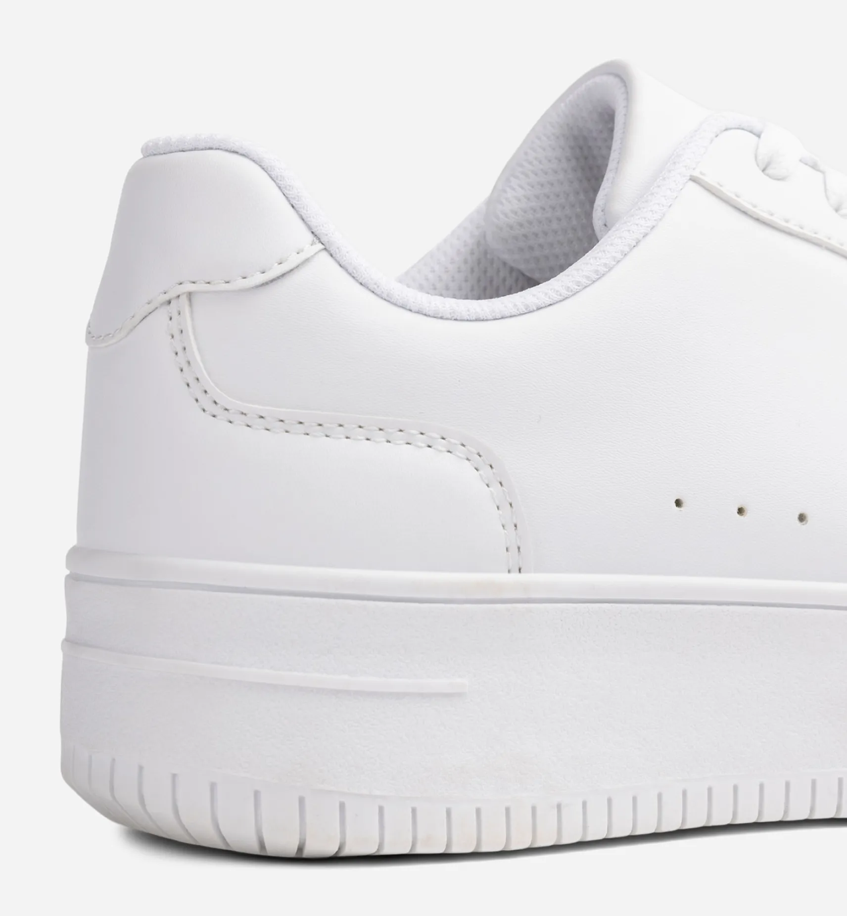 LEJON, Sneakers