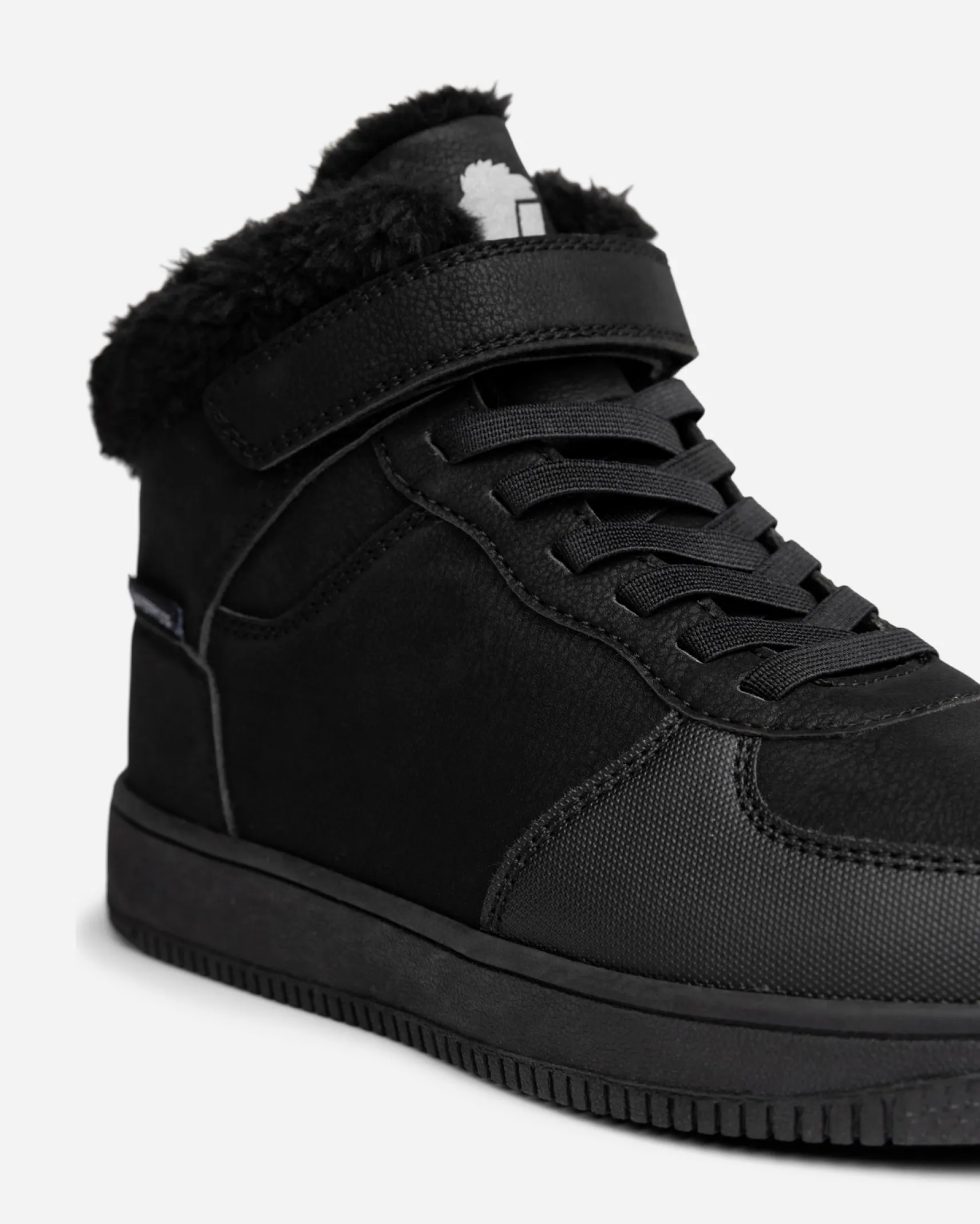 LEJON, Varmfodrade höga sneakers waterproof