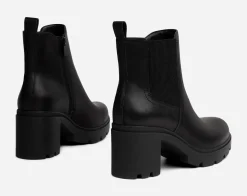 VOX, Boots
