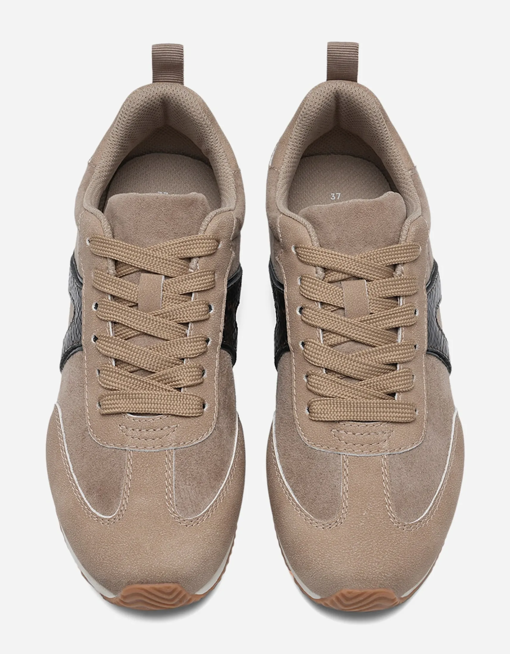 VOX, Sneakers
