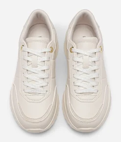 VOX, Sneakers