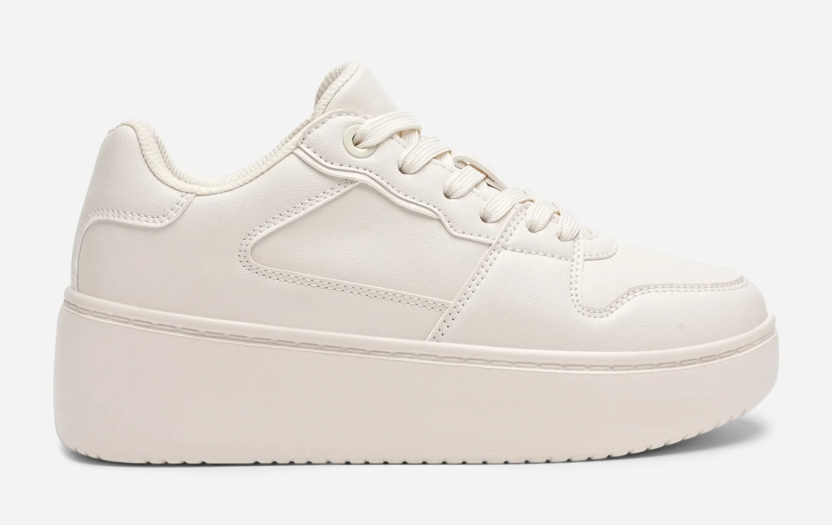 VOX, Sneakers
