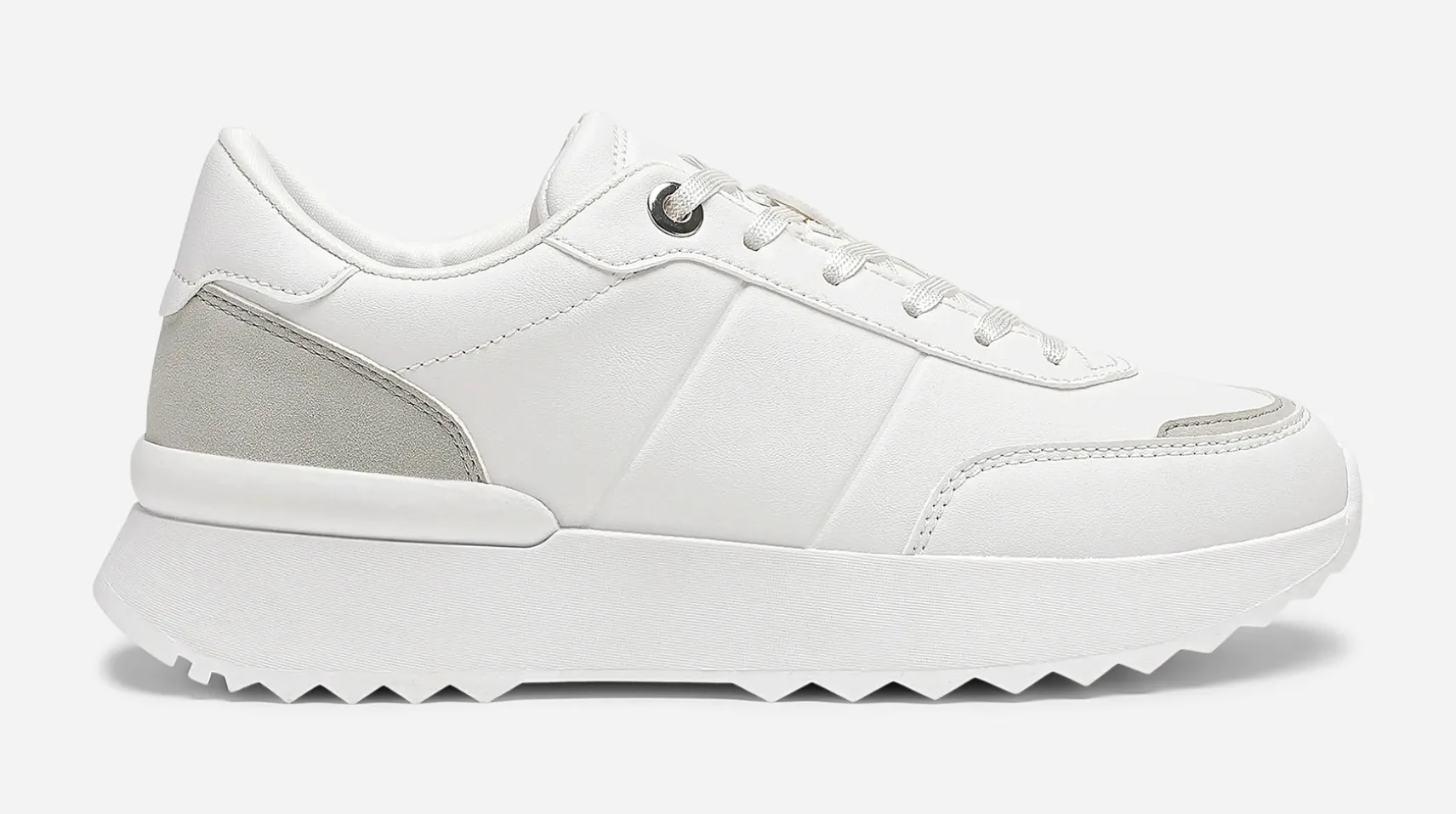 VOX, Sneakers