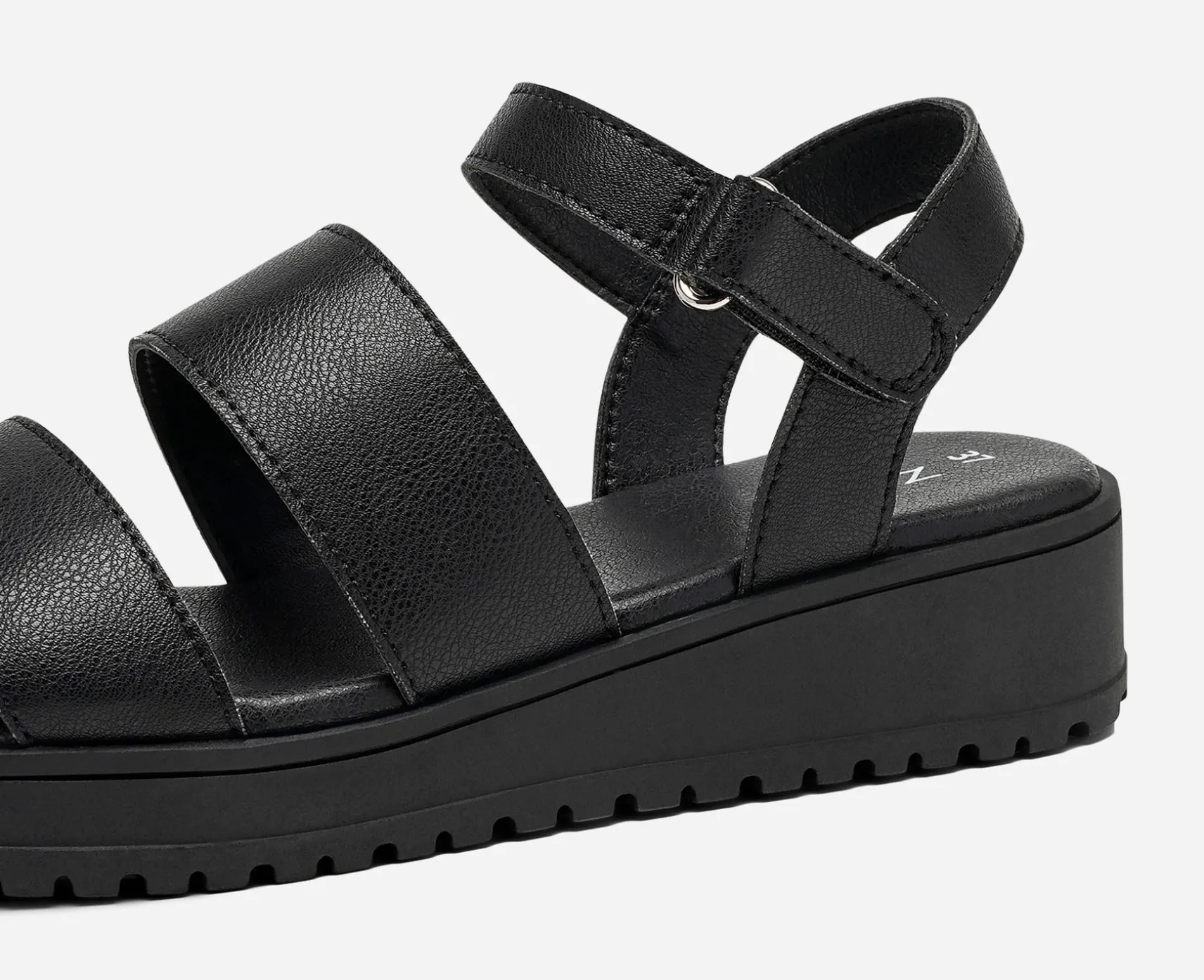 ZOEY, Sandaletter med platåsula